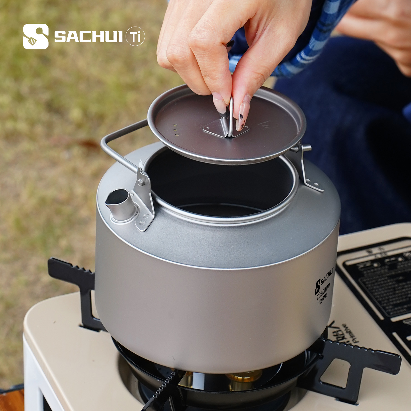 إبريق من التيتانيوم النقي سعة  - مراجعة Camping Cooking Tin وسعره