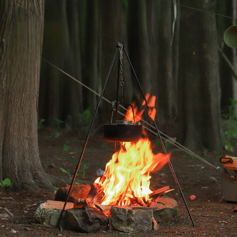 حامل ثلاثي القوائم محمول للطهي - مراجعة Camping Cooking Tripod وسعره